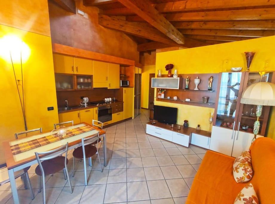 Apartamento Casa Di Michela A Sirmione Con Piscina Exterior foto